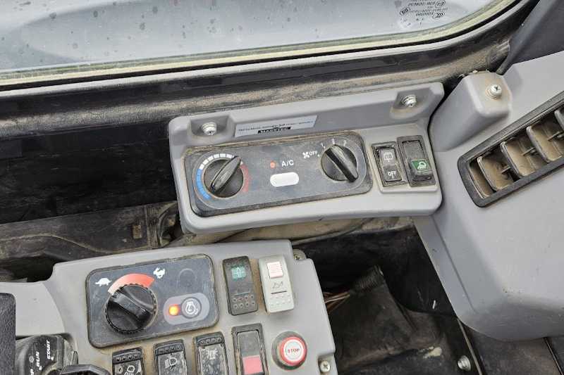 OmecoHub - Immagine KUBOTA KX057-4